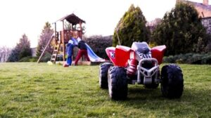 Buiten speelgoed1
